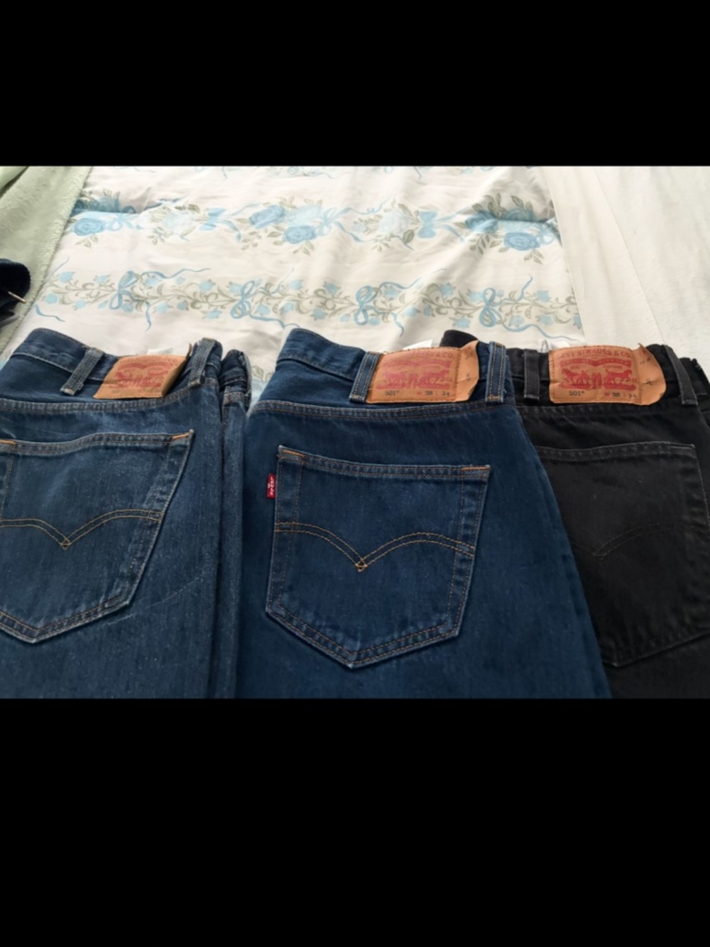 501 levis denim jeans